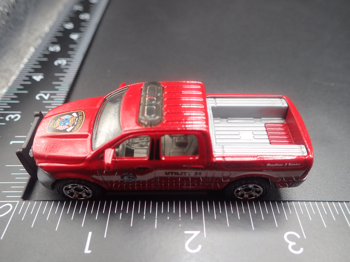2015 RAM 1500 TRUCK FIRE DEPARTMENT UTILITY 1:64 SCALE LIMITED DIECAST MODEL CAR
