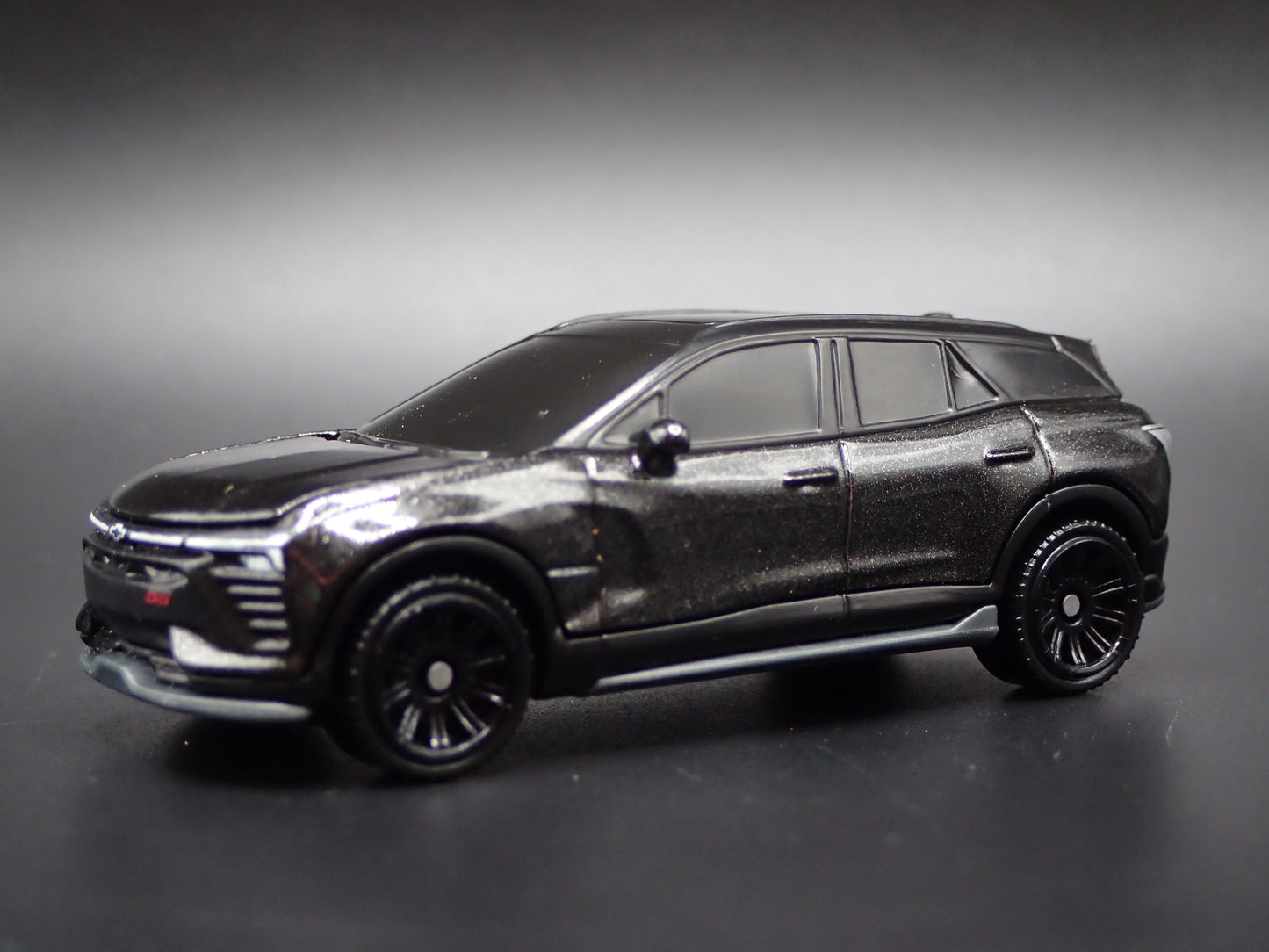2024-2026 CHEVY CHEVROLET BLAZER EV BLACK 1:64 SCALE DIORAMA DIECAST MODEL CAR