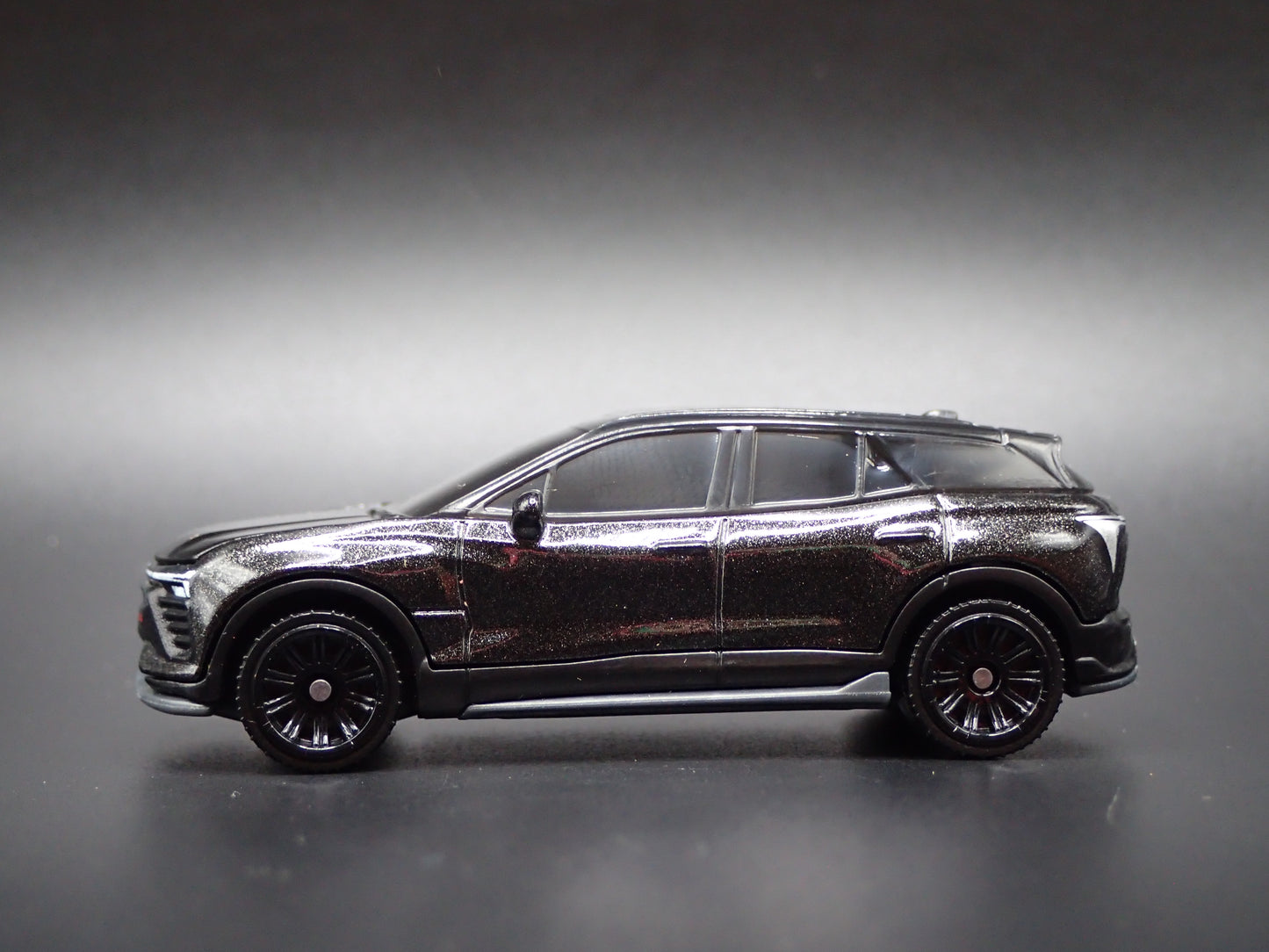 2024-2026 CHEVY CHEVROLET BLAZER EV BLACK 1:64 SCALE DIORAMA DIECAST MODEL CAR