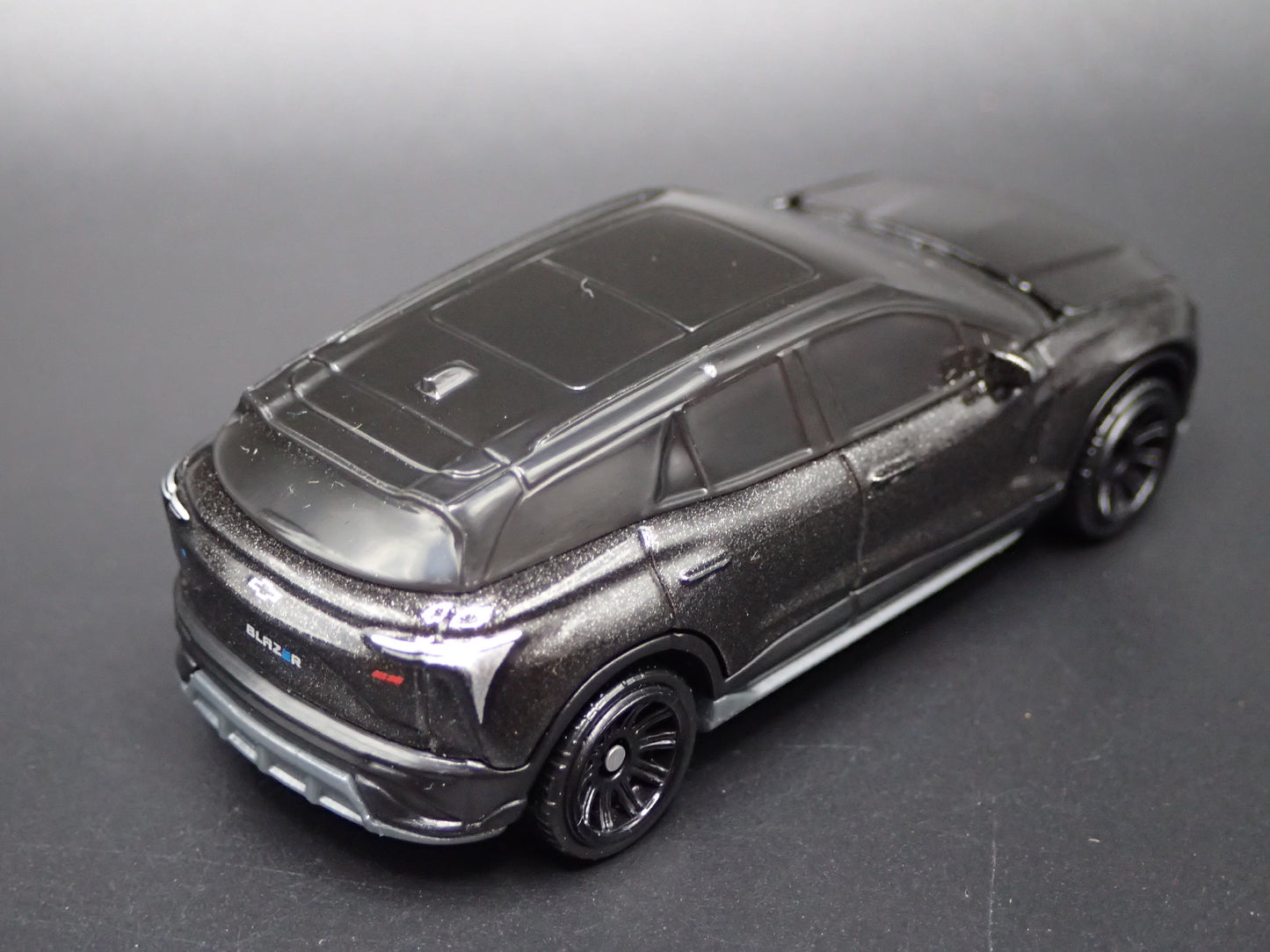 2024-2026 CHEVY CHEVROLET BLAZER EV BLACK 1:64 SCALE DIORAMA DIECAST MODEL CAR