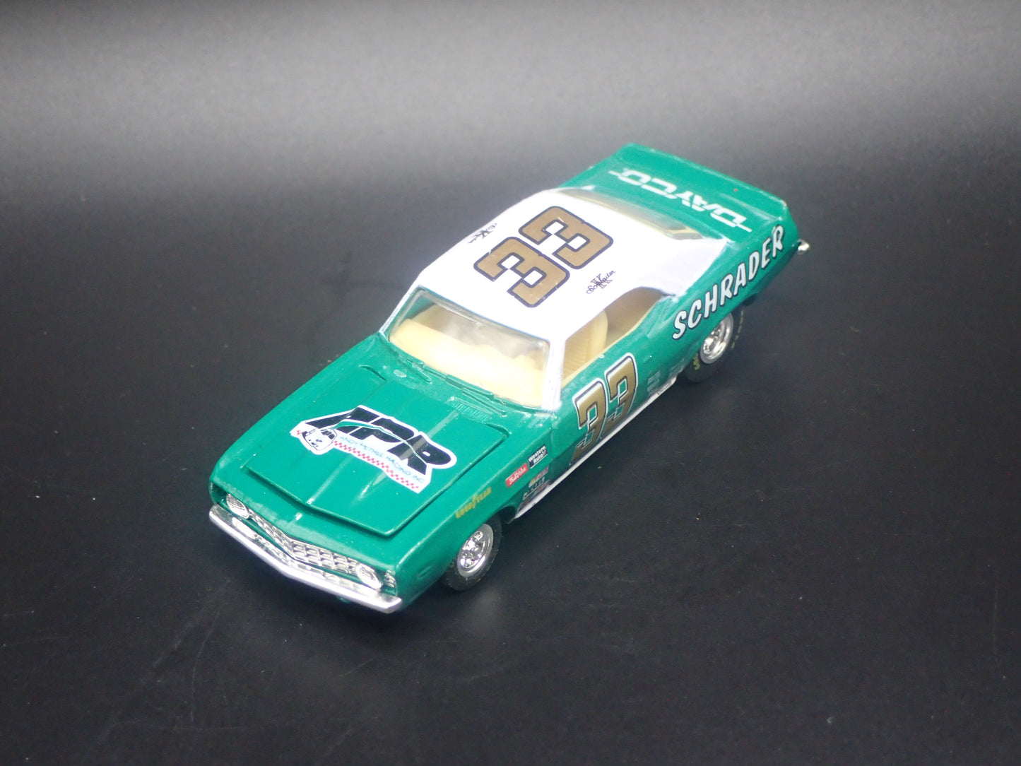 1969 CHEVROLET CHEVY CAMARO 33 KEN SCHRADER NASCAR 1:64 SCALE DIECAST CAR