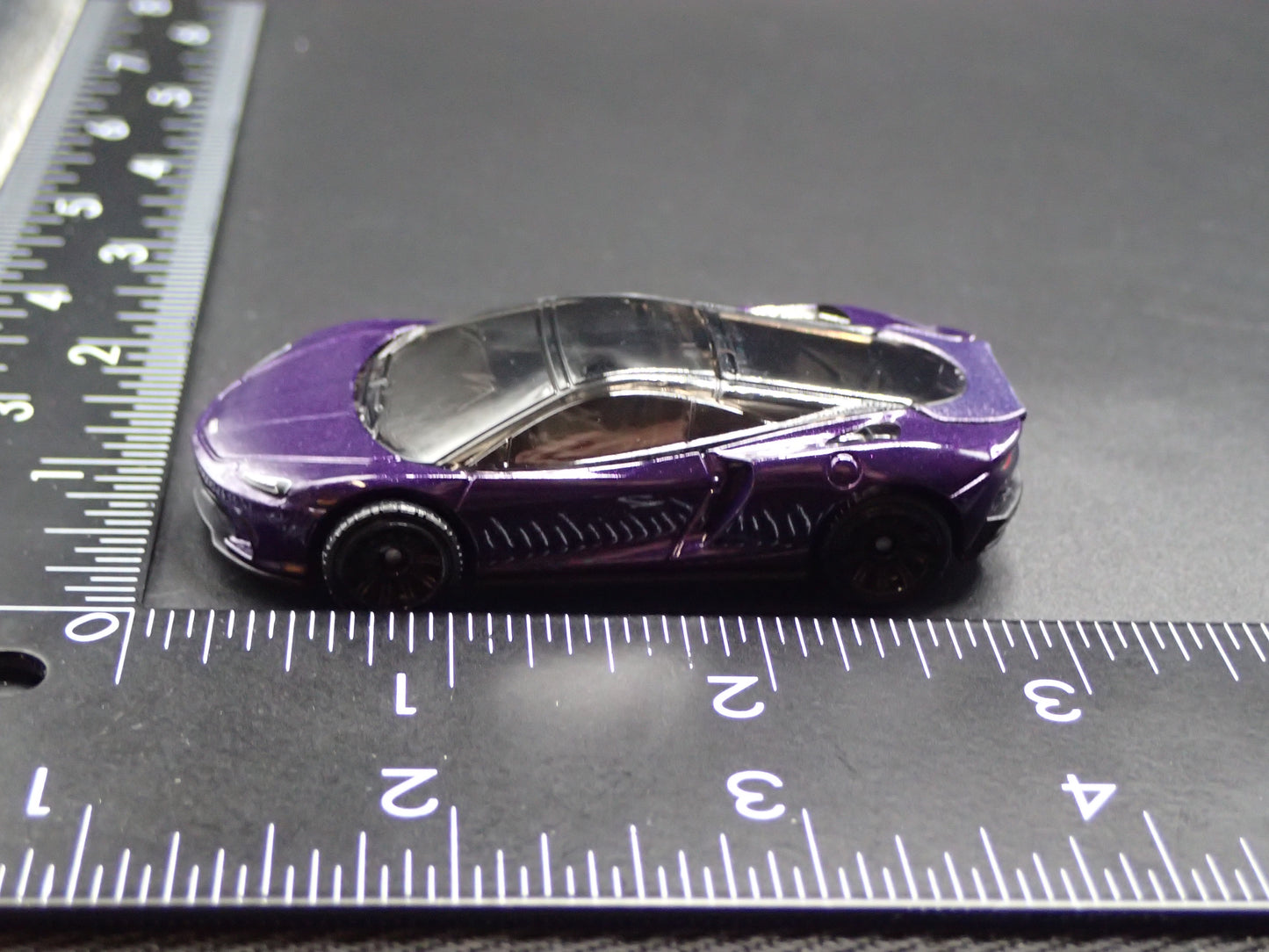 2024-2026 MCLAREN GTS PURPLE SUPER CAR 1:64 SCALE DIECAST MODEL CAR