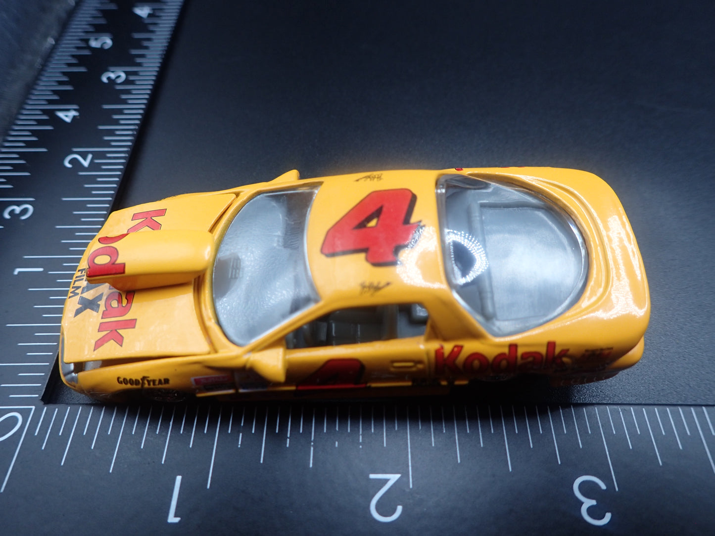 1996 96 CHEVY CHEVROLET CAMARO 4 BOBBY HAMILTON NASCAR 1:64 SCALE DIECAST CAR