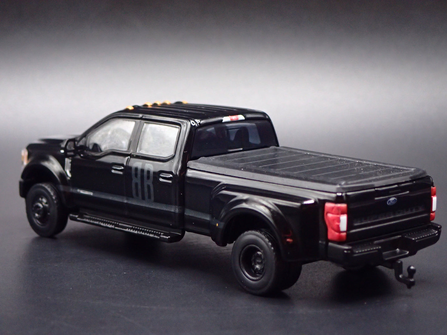 2017-2022 FORD F450 XL SUPER DUTY DUALLY TRUCK w HITCH 1:64 SCALE DIECAST CAR
