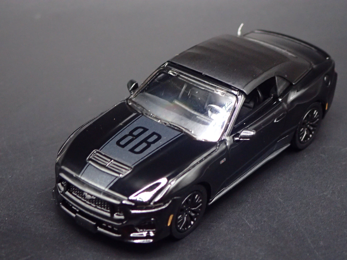 2024-2026 FORD MUSTANG GT CONVERTIBLE 1:64 SCALE COLLECTIBLE DIECAST MODEL CAR