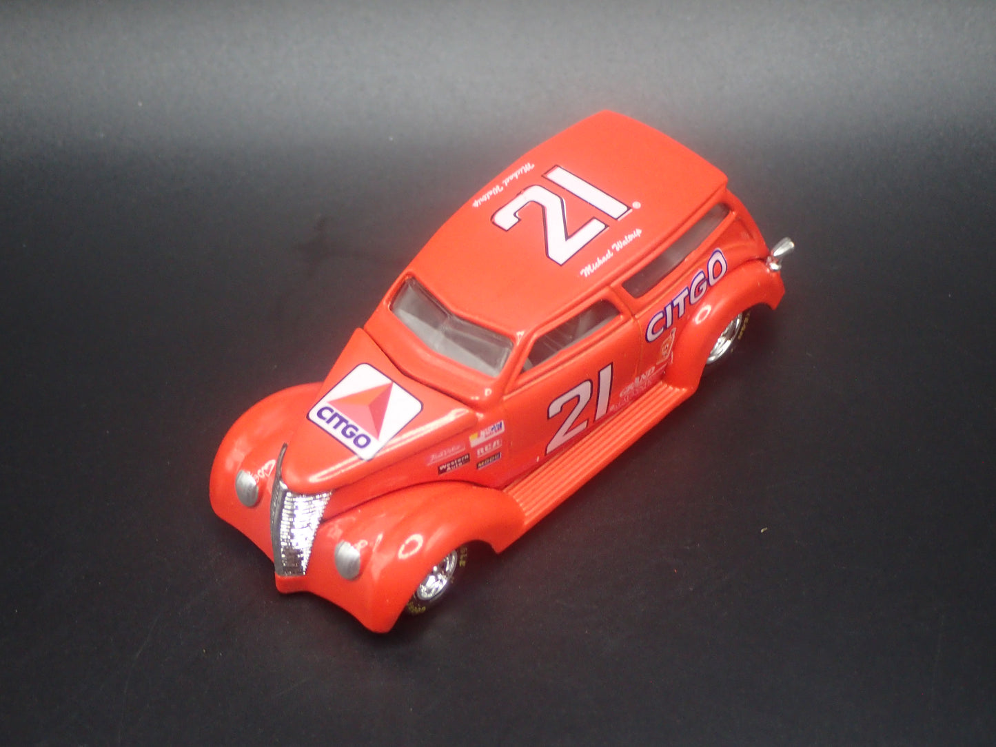 1937 37 FORD BOXOTICA CUSTOM HOT ROD 21 MICHAEL WALTRIP 1:64 SCALE MODEL CAR