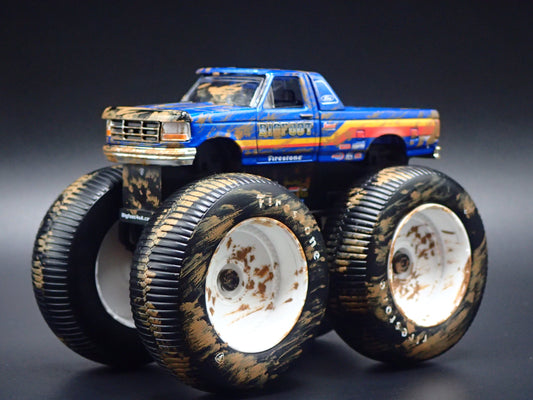 1996 96 FORD F250 MONSTER TRUCK BIGFOOT #7 MUDDY 1/64 SCALE DIECAST MODEL CAR