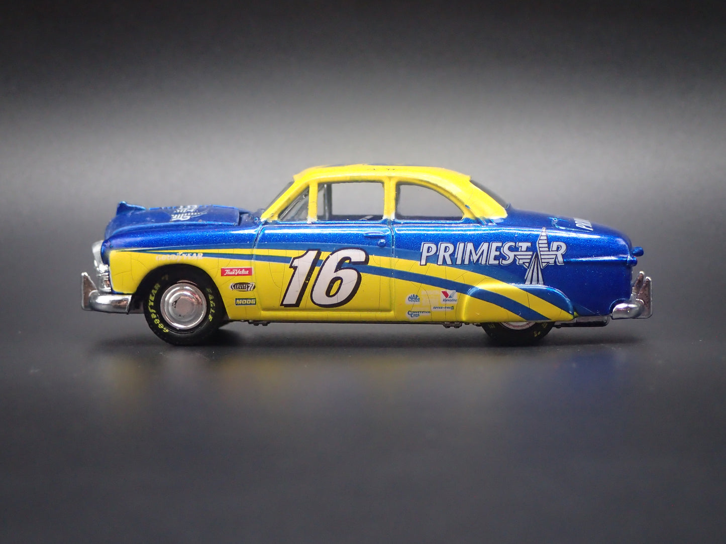 1949-1951 FORD COUPE SHOE BOX 16 TED MUSGRAVE NASCAR BARN FIND 1:64 SCALE DIECAST CAR
