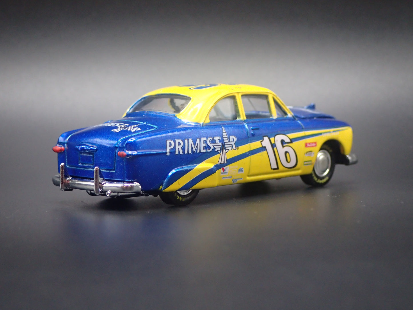 1949-1951 FORD COUPE SHOE BOX 16 TED MUSGRAVE NASCAR BARN FIND 1:64 SCALE DIECAST CAR