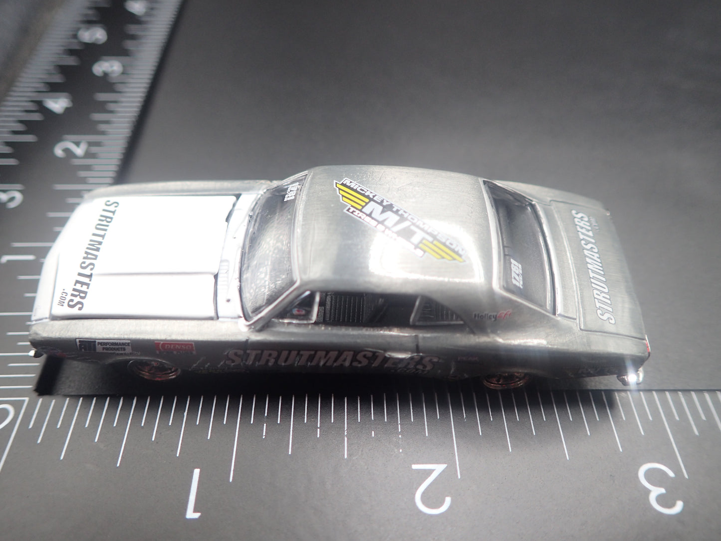 1969 69 CHEVY CHEVROLET CAMARO Z28 STRUTMASTERS 1:64 SCALE DIECAST MODEL CAR