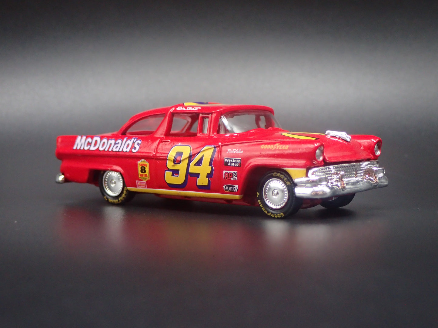 1956 56 FORD CROWN VICTORIA 94 BILL ELLOITT NASCAR 1:64 SCALE DIECAST CAR