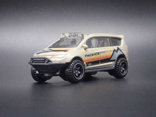 2017-2026 CHRYSLER PACIFICA MINIVAN OFFROAD 1/64 SCALE DIORAMA DIECAST MODEL CAR