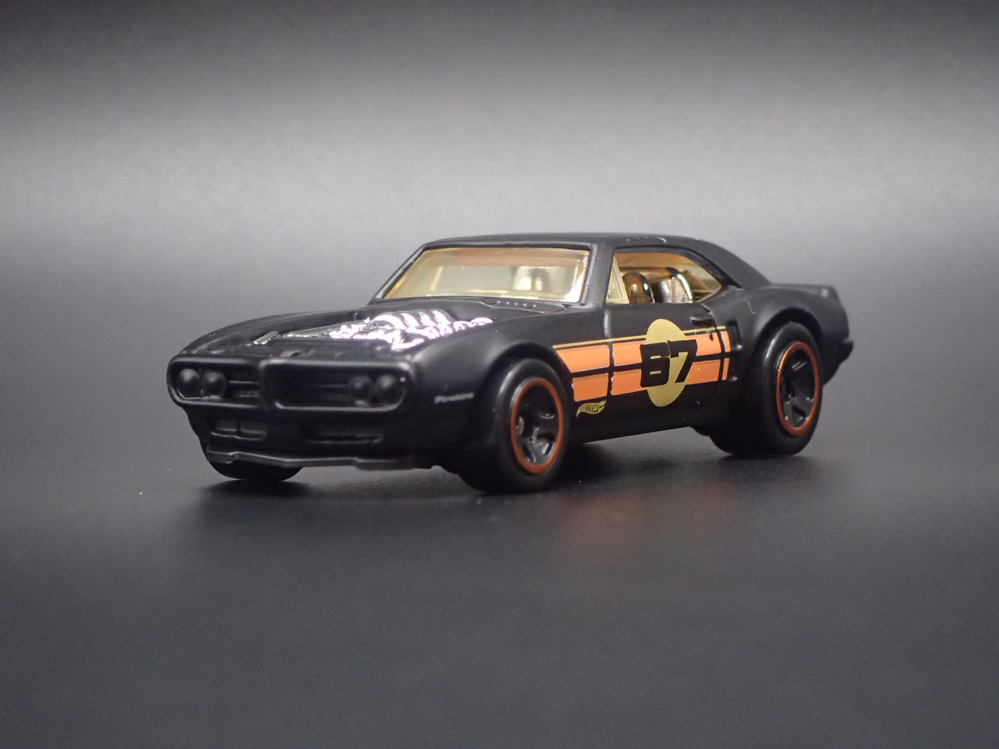 1967 67 PONTIAC FIREBIRD BLACK 1/64 SCALE COLLECTIBLE DIORAMA DIECAST MODEL CAR