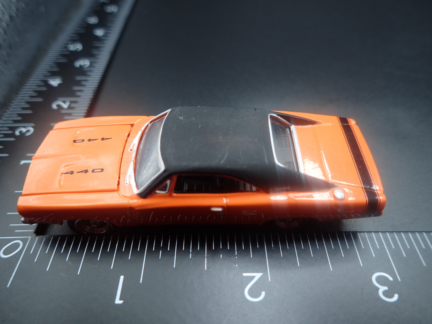 1969 69 DODGE CHARGER R/T 1:64 SCALE COLLECTIBLE DIORAMA DIECAST MODEL CAR