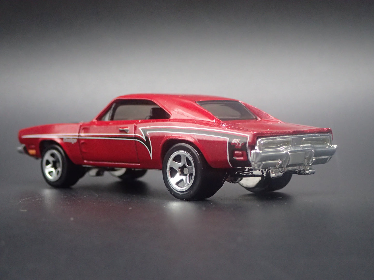 1969 69 DODGE CHARGER RED 1:64 SCALE COLLECTIBLE DIORAMA DIECAST MODEL CAR