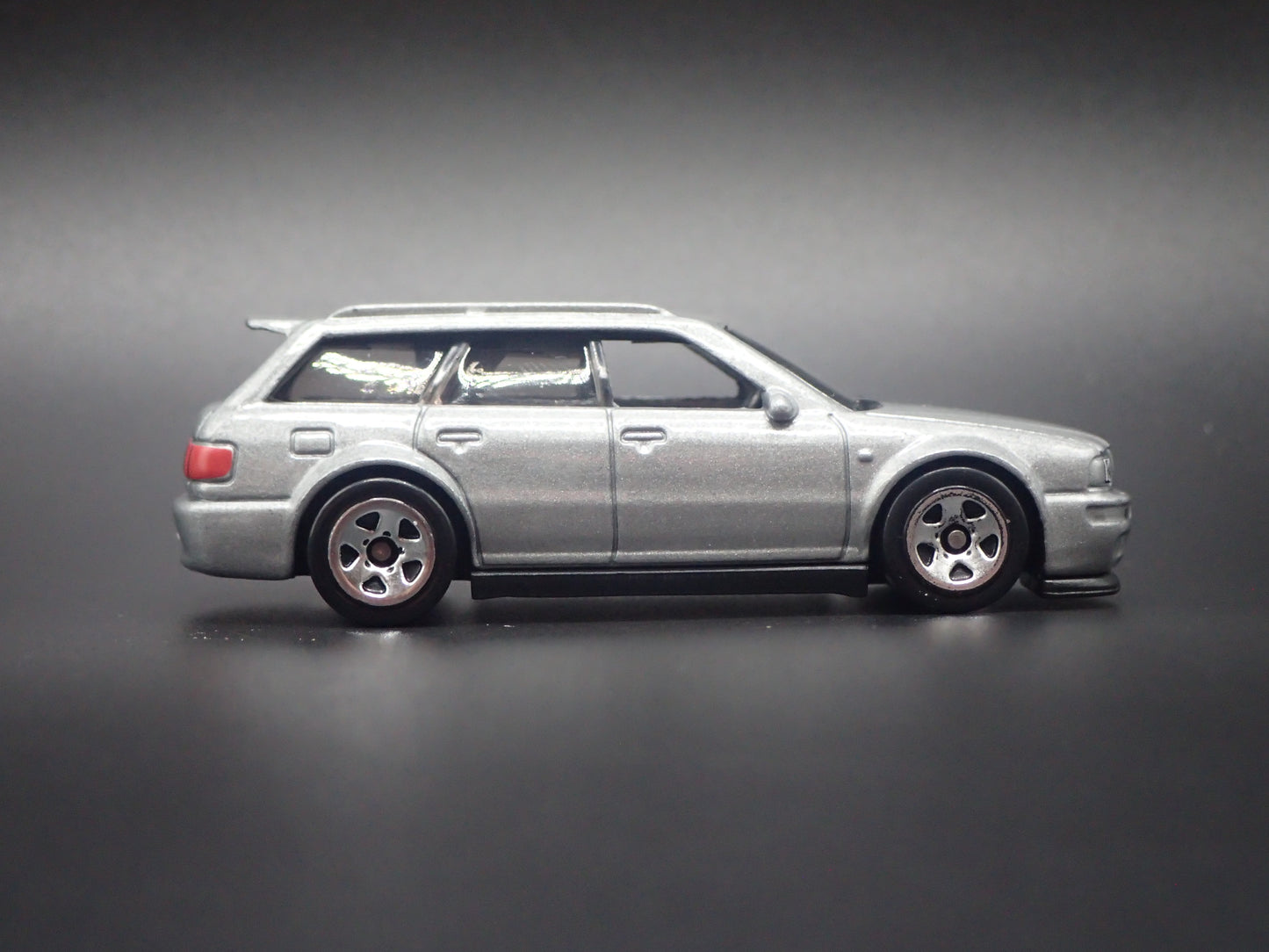 1994-1995 AUDI AVANT RS2 STATION WAGON SILVER 1/64 SCALE DIECAST MODEL CAR