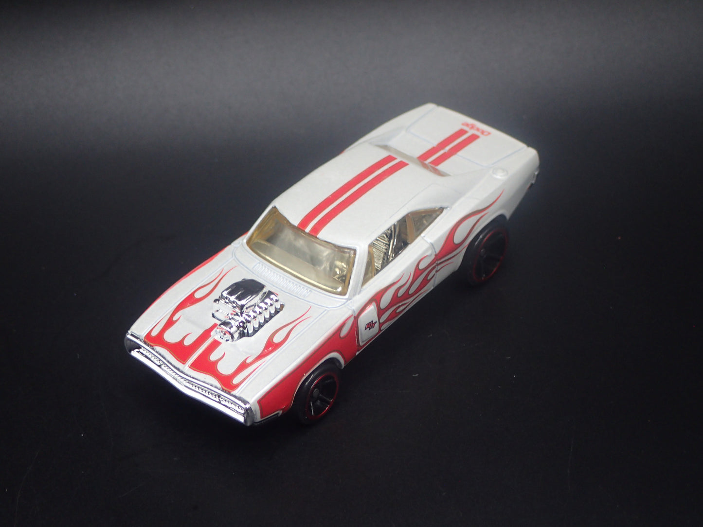 1970 70 DODGE CHARGER RT WHITE 1/64 SCALE COLLECTIBLE DIECAST MODEL CAR