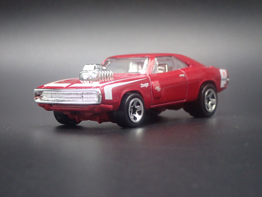 1970 70 DODGE CHARGER RT RED 1/64 SCALE COLLECTIBLE DIECAST MODEL CAR