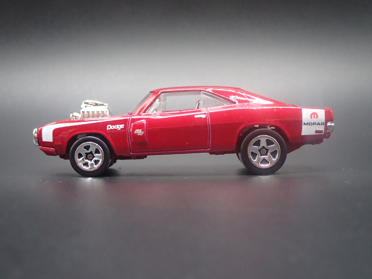 1970 70 DODGE CHARGER RT RED 1/64 SCALE COLLECTIBLE DIECAST MODEL CAR