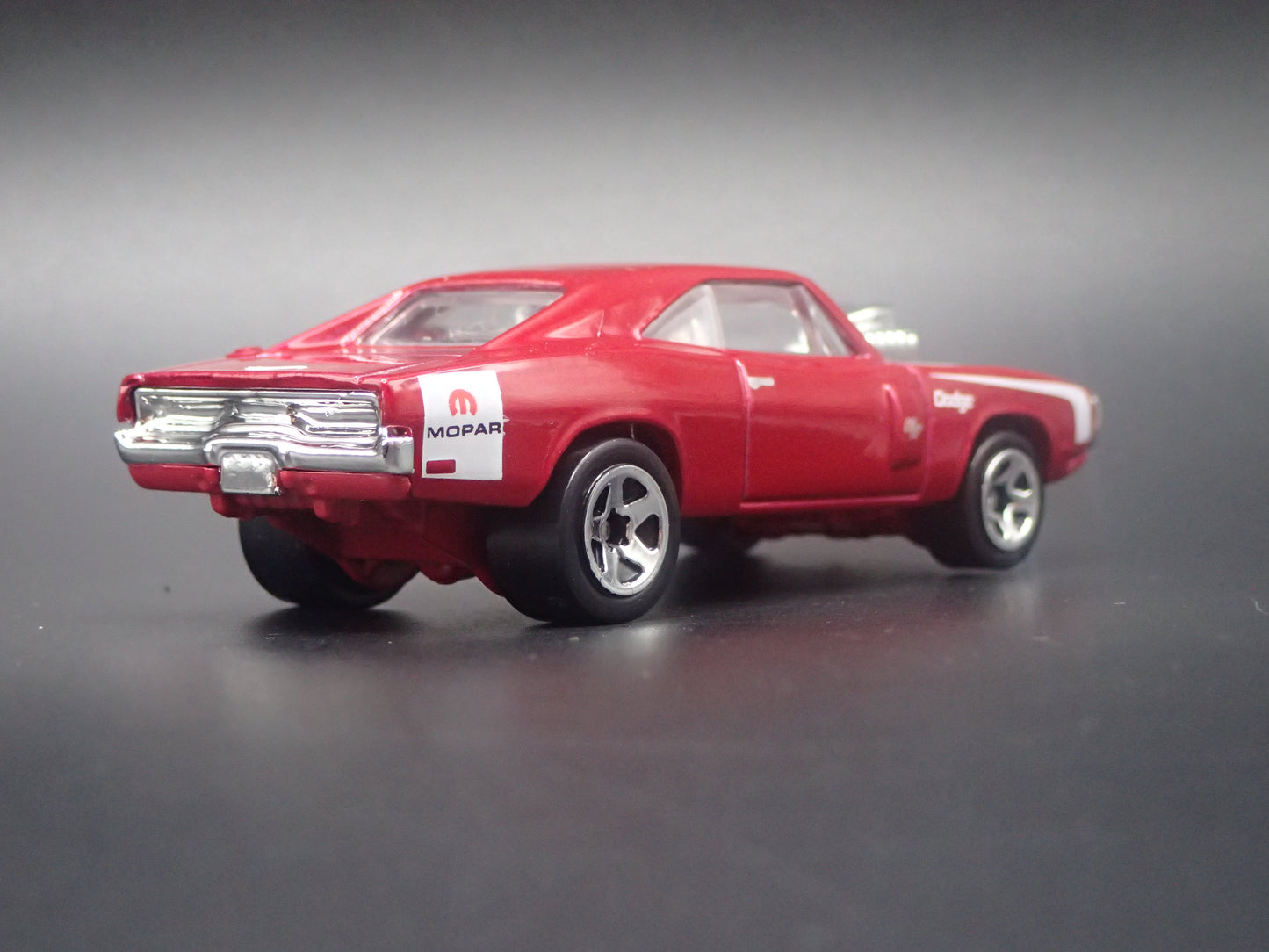 1970 70 DODGE CHARGER RT RED 1/64 SCALE COLLECTIBLE DIECAST MODEL CAR
