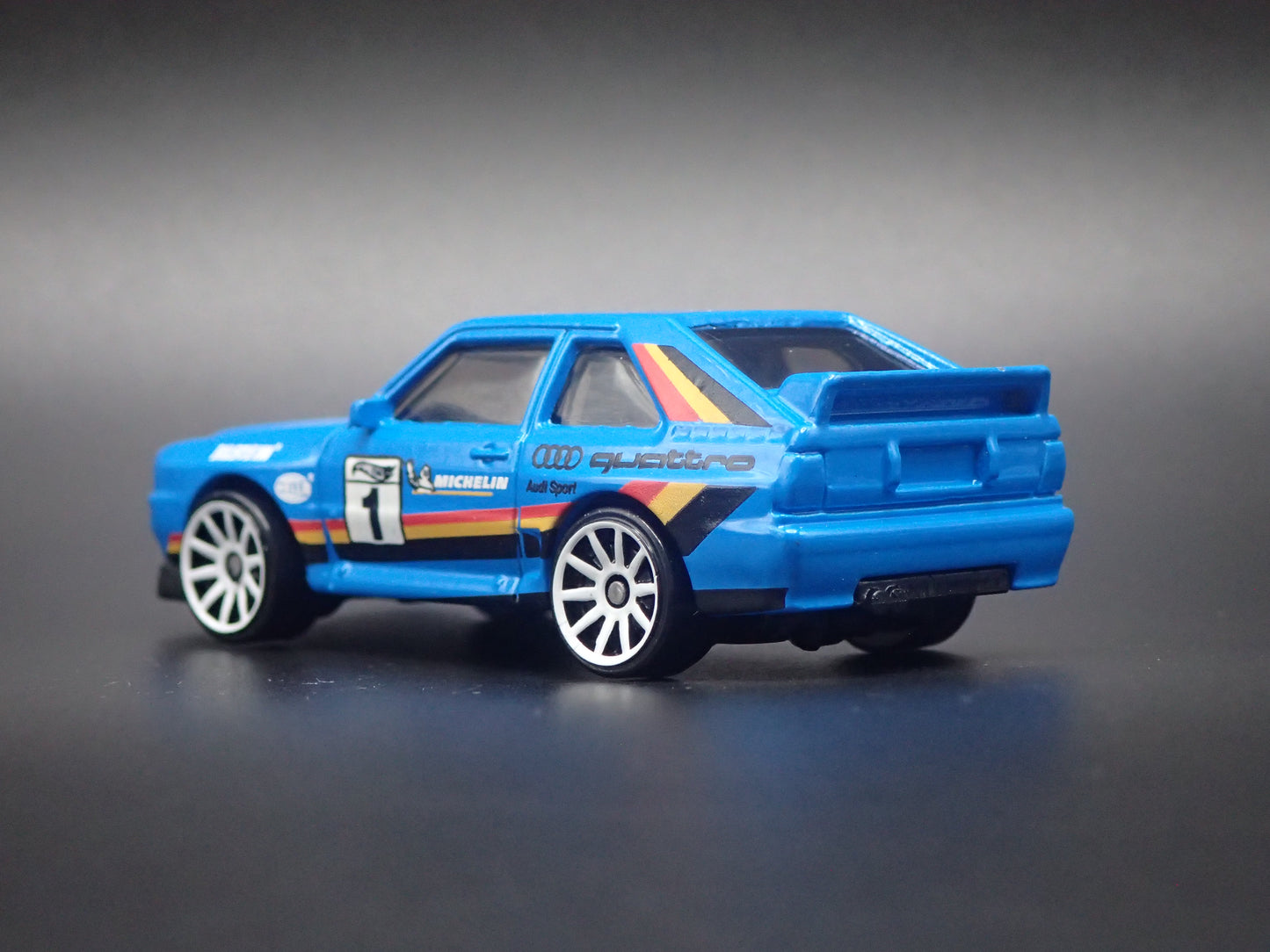 1980-1991 AUDI SPORT QUATTRO BLUE 1:64 SCALE COLLECTIBLE DIECAST MODEL CAR