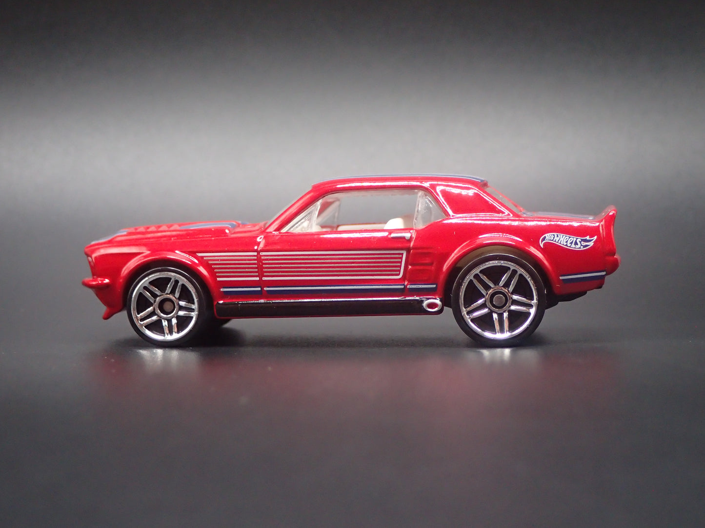 1967 67 FORD MUSTANG COUPE RED 1:64 SCALE COLLECTIBLE DIECAST MODEL CAR