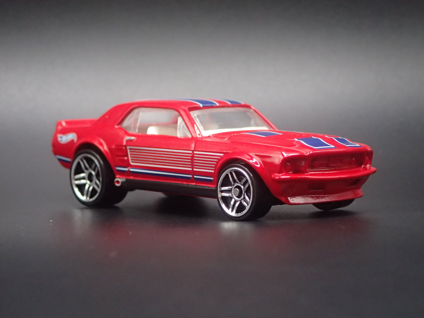 1967 67 FORD MUSTANG COUPE RED 1:64 SCALE COLLECTIBLE DIECAST MODEL CAR