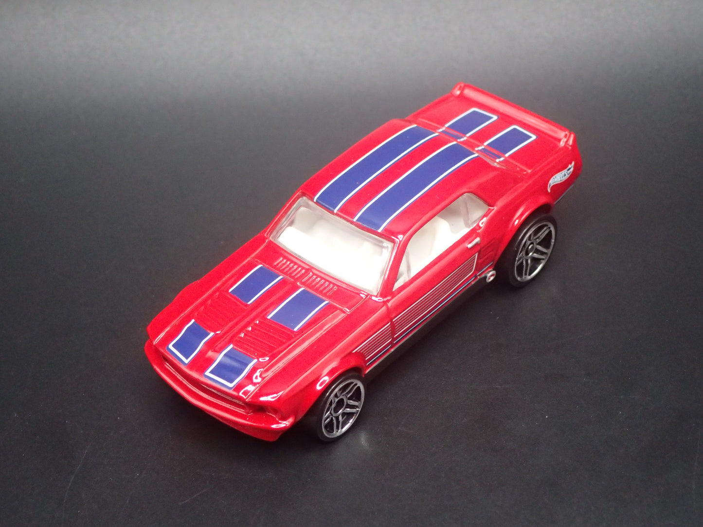 1967 67 FORD MUSTANG COUPE RED 1:64 SCALE COLLECTIBLE DIECAST MODEL CAR