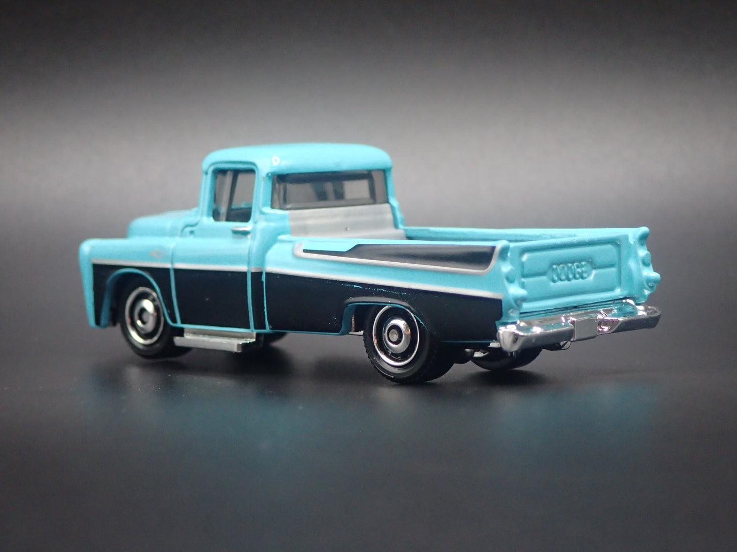 1957 57 DODGE SWEPTSIDE PICKUP TRUCK BLUE 1/64 SCALE DIORAMA DIECAST MODEL CAR