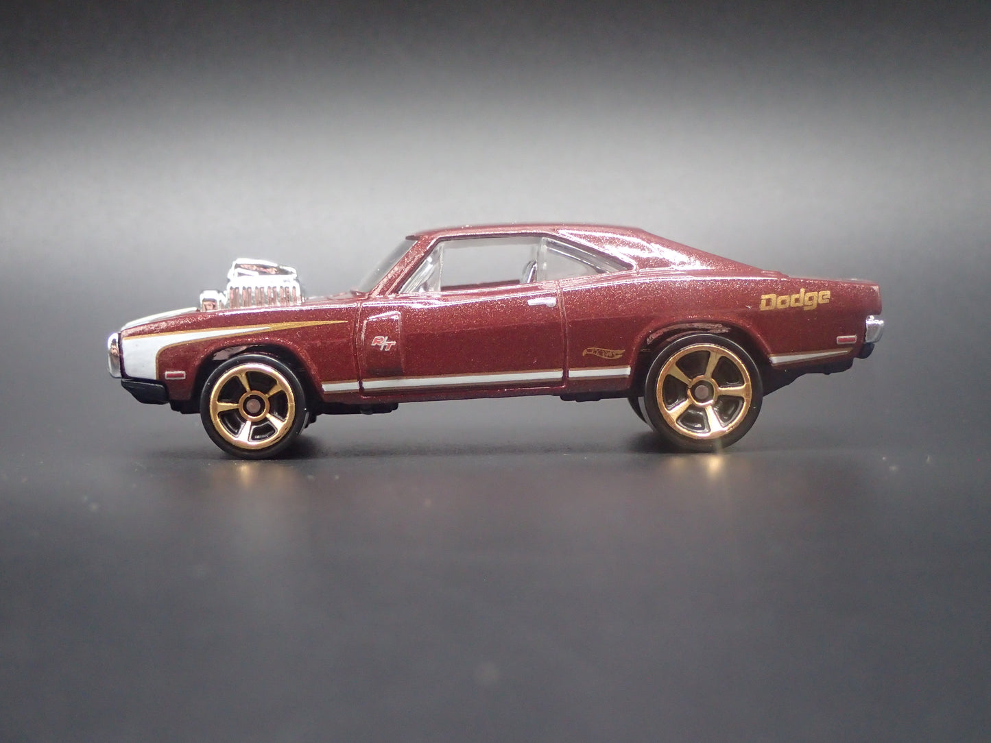 1970 70 DODGE CHARGER RT BURGUNDY 1/64 SCALE COLLECTIBLE DIECAST MODEL CAR