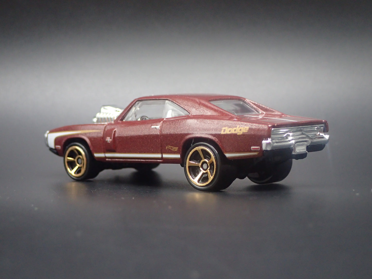 1970 70 DODGE CHARGER RT BURGUNDY 1/64 SCALE COLLECTIBLE DIECAST MODEL CAR