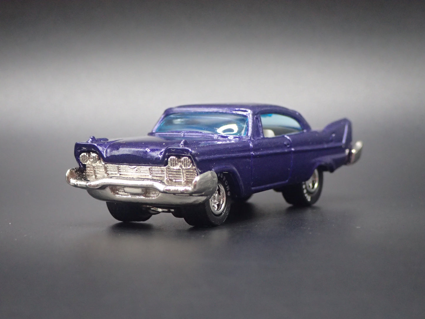 CHRISTINE 1958 58 PLYMOUTH FURY 1/64 SCALE COLLECTIBLE DIORAMA DIECAST MODEL CAR