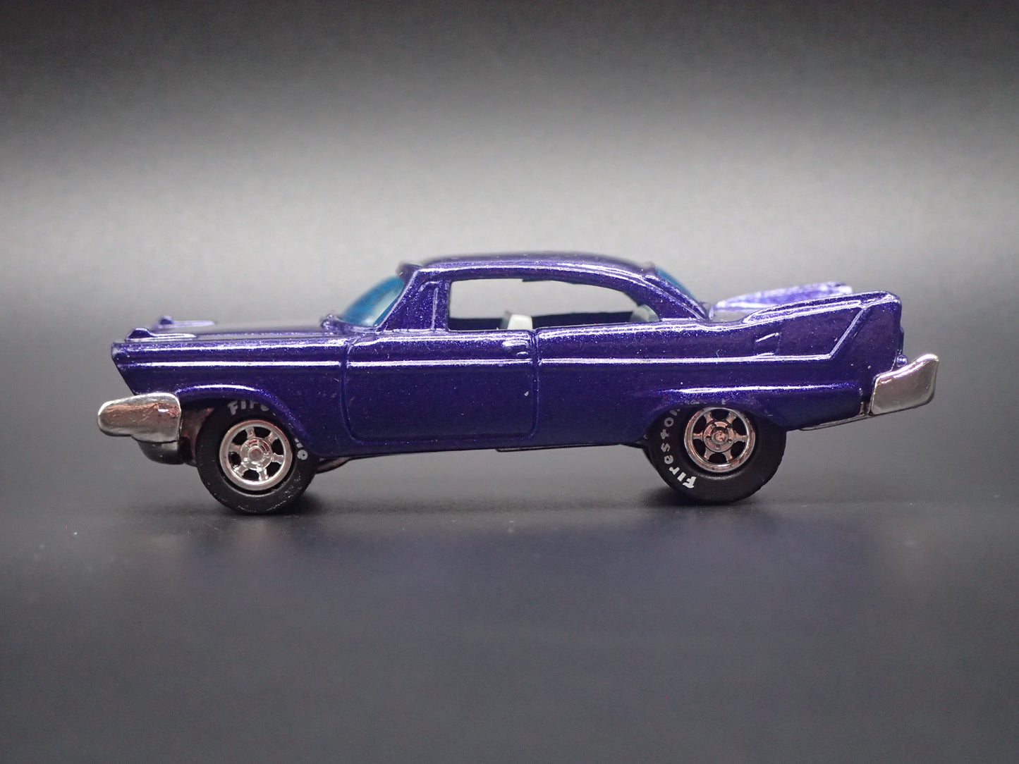 CHRISTINE 1958 58 PLYMOUTH FURY 1/64 SCALE COLLECTIBLE DIORAMA DIECAST MODEL CAR