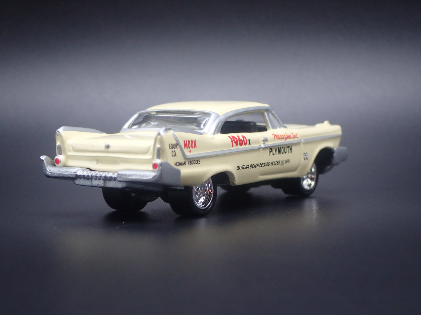 1957 57 PLYMOUTH FURY MOONEYES 1:64 SCALE  DIORAMA DIECAST MODEL CAR