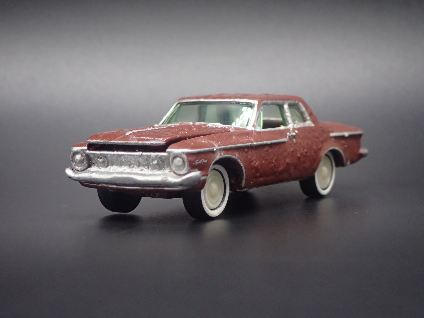 1962 62 PLYMOUTH SPORT FURY BARN FIND 1/64 SCALE DIORAMA DIECAST MODEL CAR
