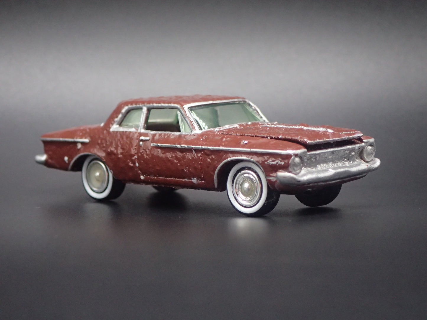 1962 62 PLYMOUTH SPORT FURY BARN FIND 1/64 SCALE DIORAMA DIECAST MODEL CAR