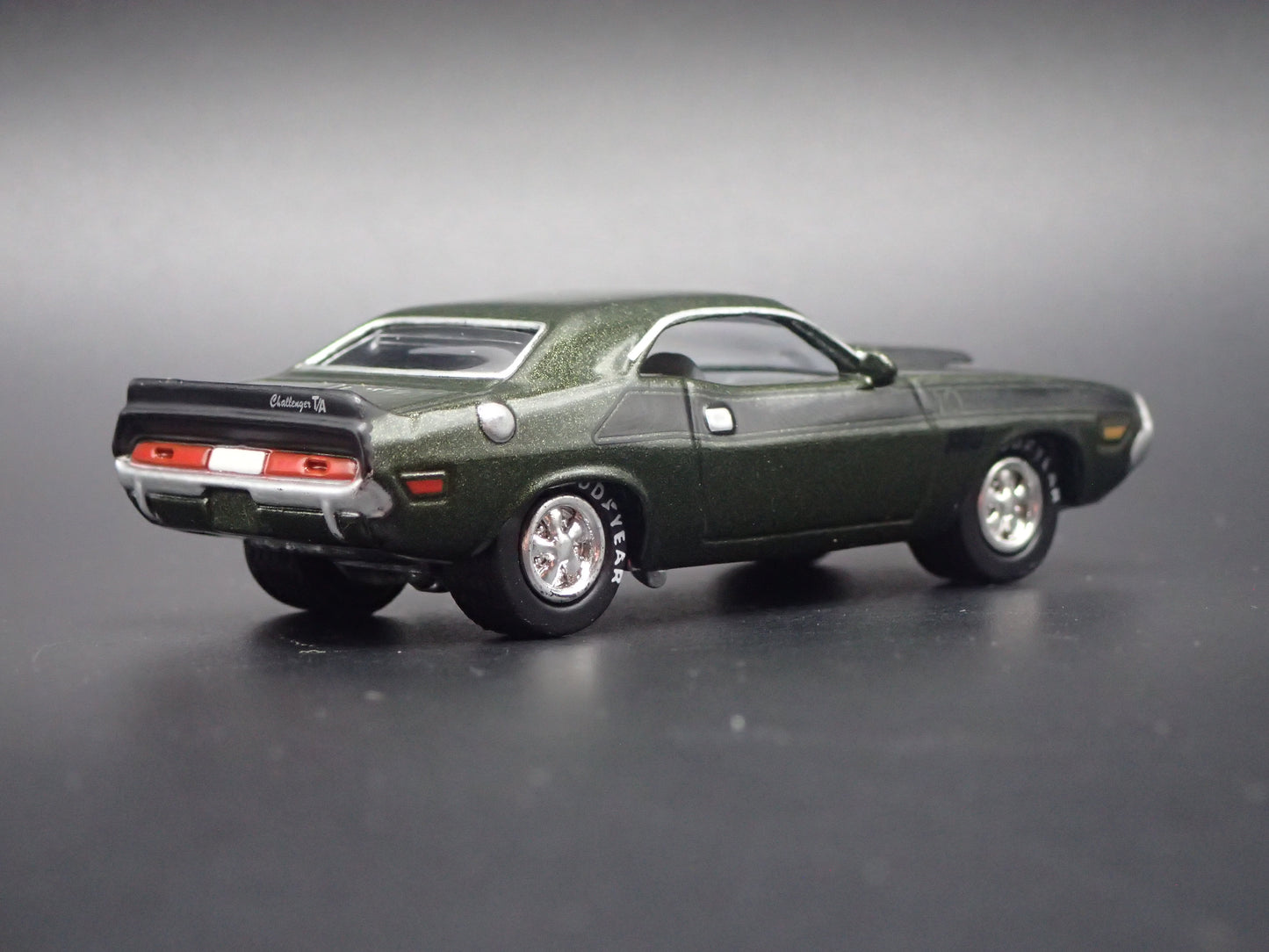 1970 70 DODGE CHALLENGER TA GREEN 1:64 SCALE COLLECTIBLE DIECAST MODEL CAR