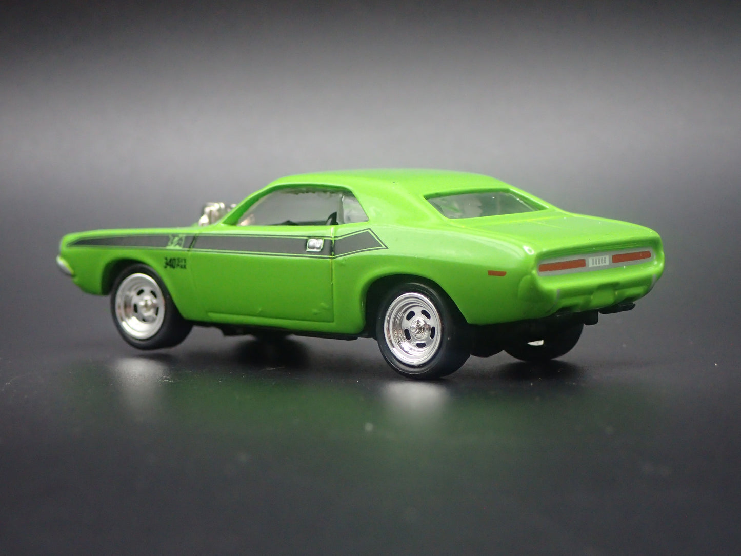 1970 70 DODGE CHALLENGER TA GREEN 1:64 SCALE COLLECTIBLE DIECAST MODEL CAR