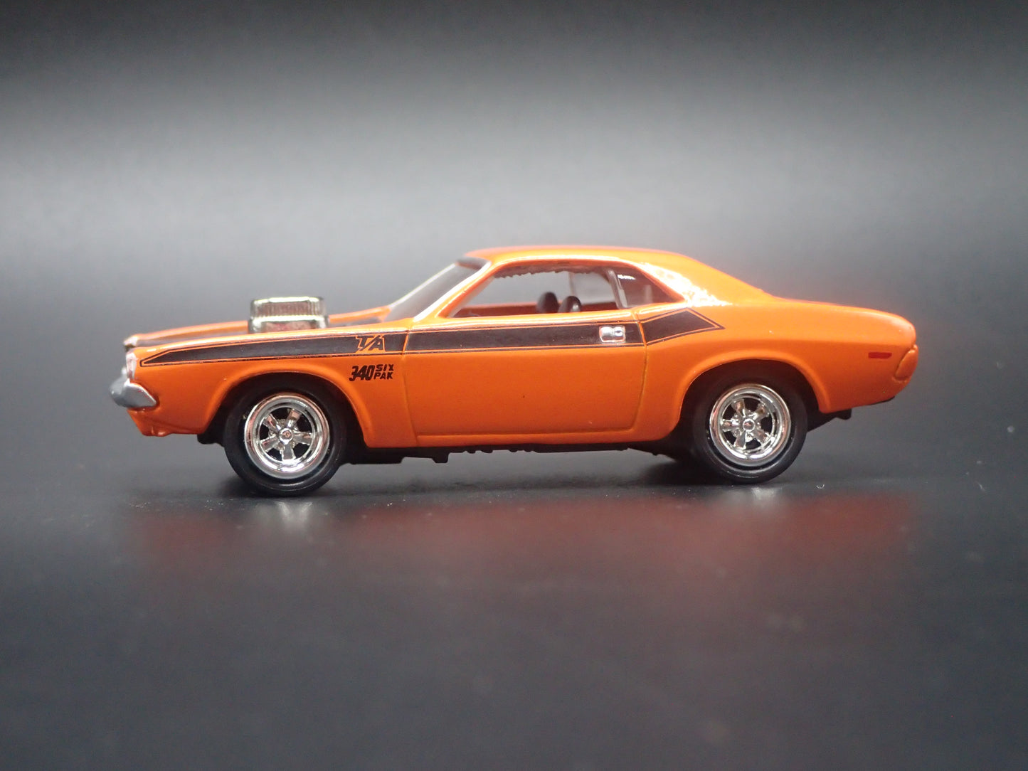 1970 70 DODGE CHALLENGER TA ORANGE 1:64 SCALE COLLECTIBLE DIECAST MODEL CAR