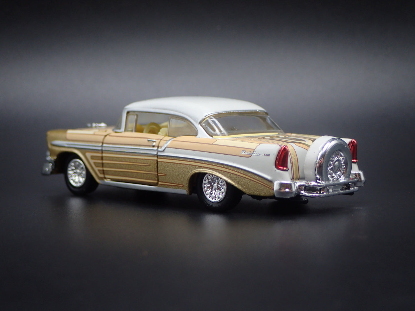1956 56 CHEVY CHEVROLET BEL AIR LOWRIDER 1:64 SCALE DIORAMA DIECAST MODEL CAR