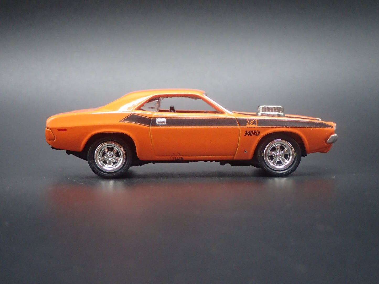1970 70 DODGE CHALLENGER TA ORANGE 1:64 SCALE COLLECTIBLE DIECAST MODEL CAR