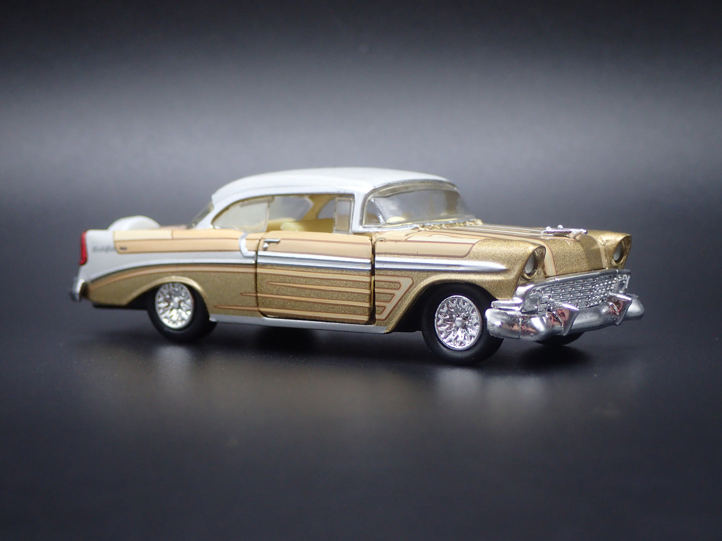 1956 56 CHEVY CHEVROLET BEL AIR LOWRIDER 1:64 SCALE DIORAMA DIECAST MODEL CAR