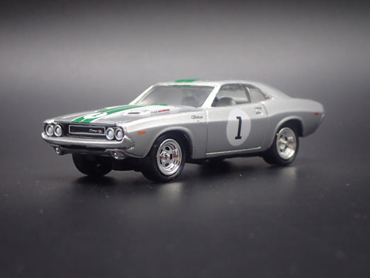 1970 70 DODGE CHALLENGER SILVER 1:64 SCALE COLLECTIBLE DIECAST MODEL CAR