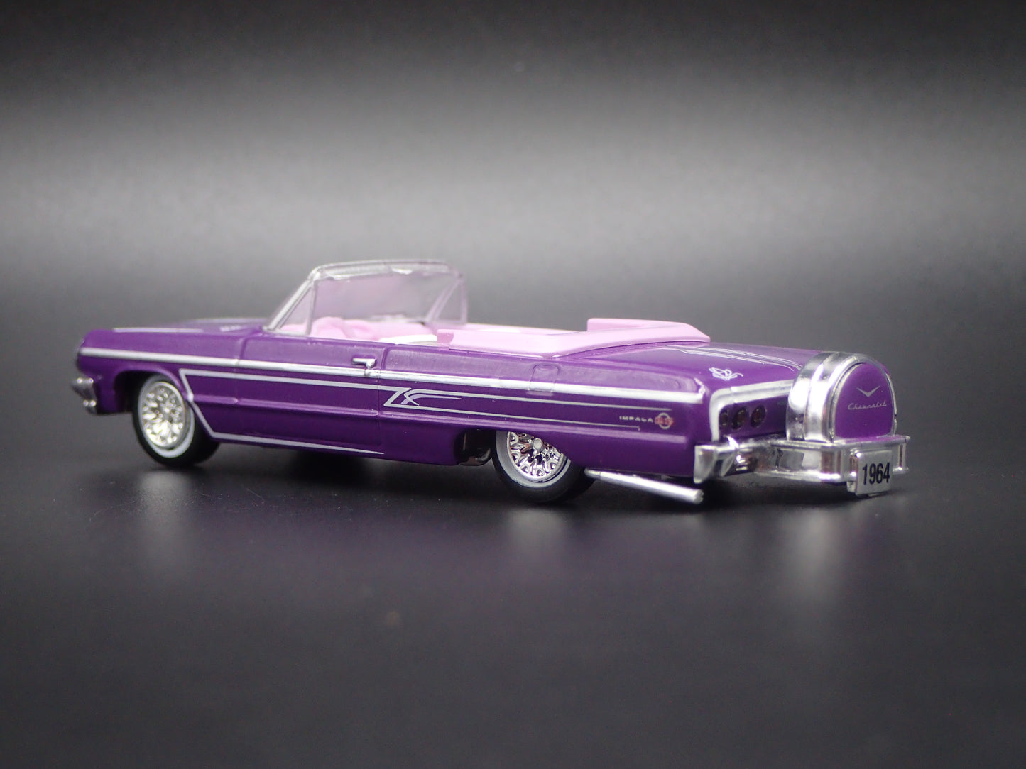 1964 64 CHEVY CHEVROLET IMPALA SS CONVERTIBLE LOWRIDER 1:64 SCALE DIECAST CAR