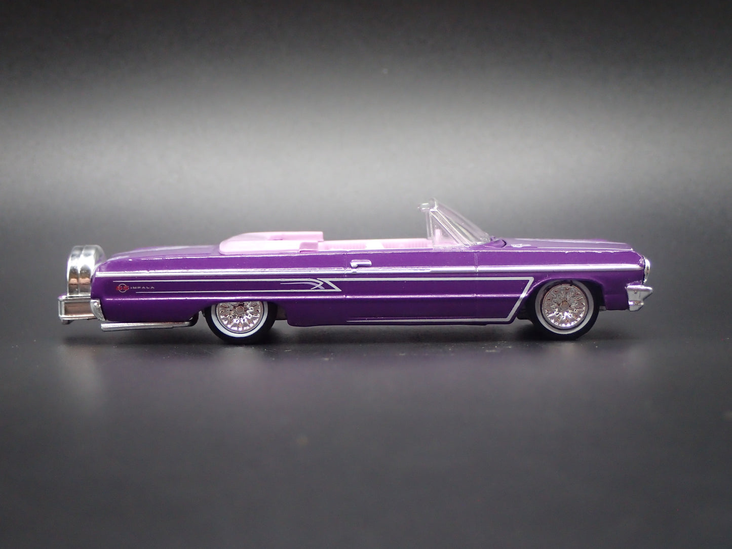 1964 64 CHEVY CHEVROLET IMPALA SS CONVERTIBLE LOWRIDER 1:64 SCALE DIECAST CAR
