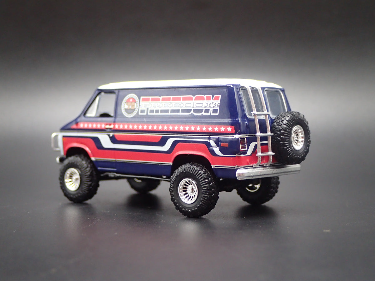 1971-1977 CHEVY CHEVROLET VAN G10 USA FREEDOM 1:64 SCALE DIECAST MODEL CAR