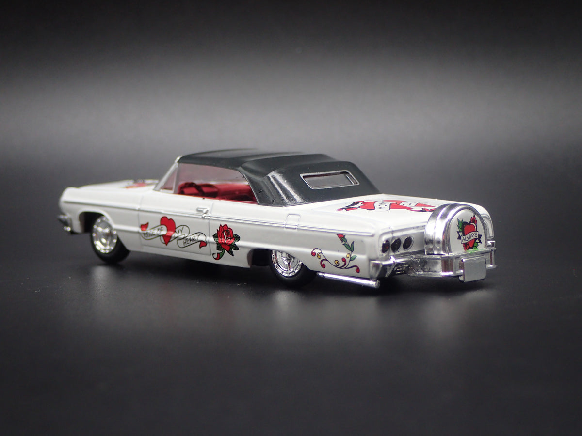 1964 64 CHEVY CHEVROLET IMPALA CONVERTIBLE WHITE 1:64 SCALE DIORAMA DIECAST CAR