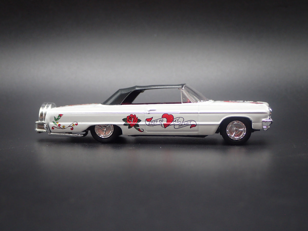1964 64 CHEVY CHEVROLET IMPALA CONVERTIBLE WHITE 1:64 SCALE DIORAMA DIECAST CAR