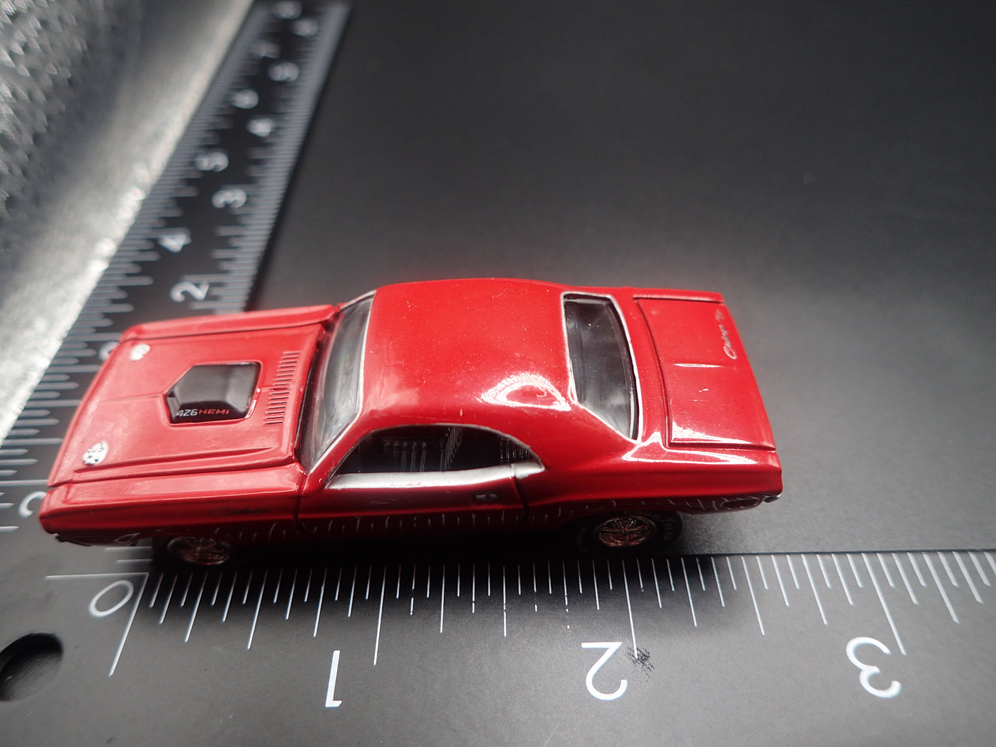 1970 70 DODGE CHALLENGER 1:64 SCALE COLLECTIBLE DIORAMA DIECAST MODEL CAR