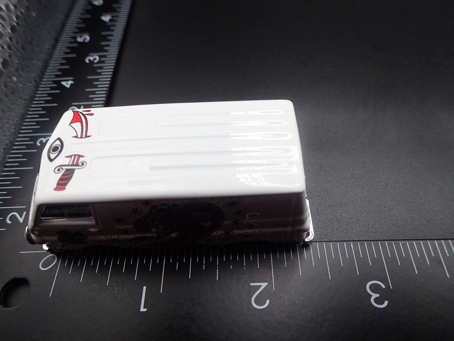 1964 64 DODGE A100 PANEL VAN WHITE 1/64 SCALE DIORAMA DIECAST MODEL CAR